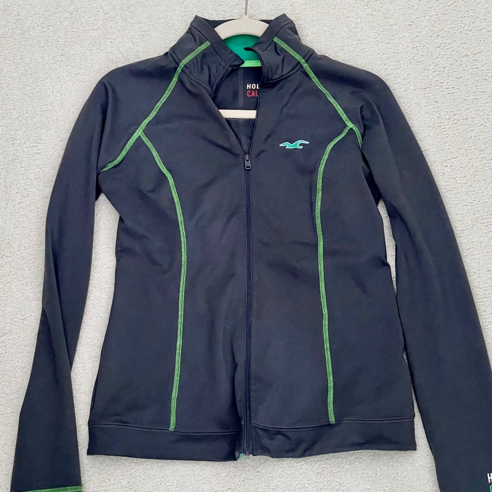 Hollister dri-fit workout wear girls (14-16)